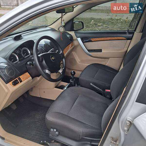 Седан Chevrolet Aveo 2007 в Никополе