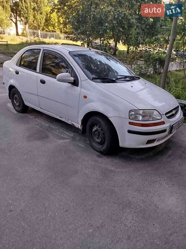 Седан Chevrolet Aveo 2005 в  фото Седан Chevrolet Aveo 2005 в