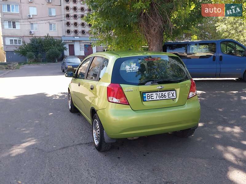 Хетчбек Chevrolet Aveo 2005 в Миколаєві
