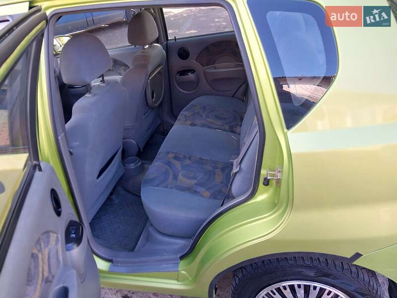 Хетчбек Chevrolet Aveo 2005 в Миколаєві