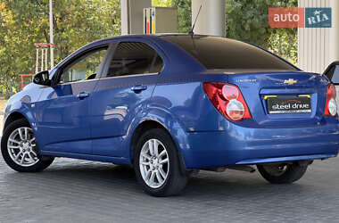 Седан Chevrolet Aveo 2012 в 
