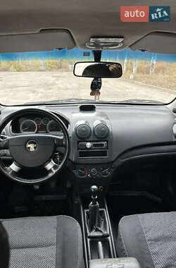 Седан Chevrolet Aveo 2007 в  фото 12 Седан Chevrolet Aveo 2007 в