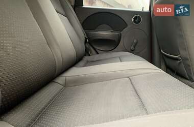 Хэтчбек Chevrolet Aveo 2008 в 