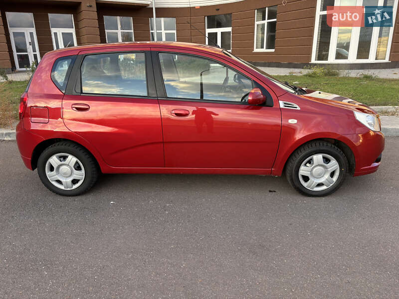 Хэтчбек Chevrolet Aveo 2009 в Николаеве фото 5 Хэтчбек Chevrolet Aveo 2009 в Николаеве