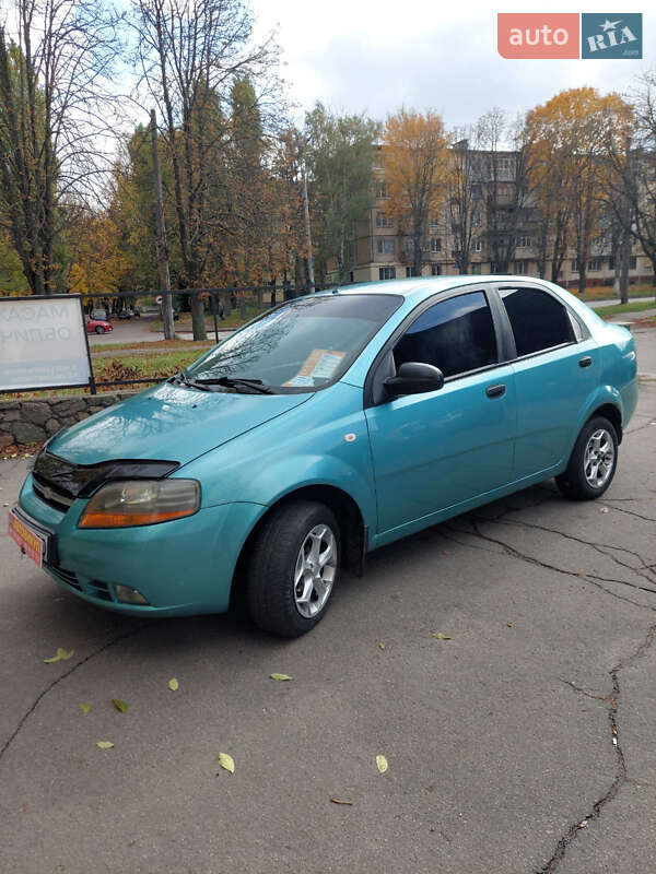Седан Chevrolet Aveo 2005 в Кременчуге фото 5 Седан Chevrolet Aveo 2005 в Кременчуге