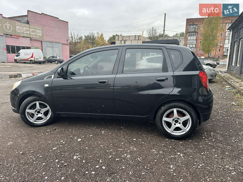 Хэтчбек Chevrolet Aveo 2009 в Нежине