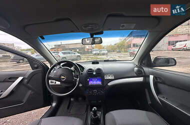Хэтчбек Chevrolet Aveo 2009 в 