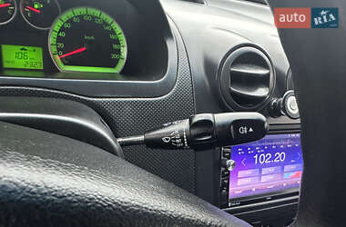 Хэтчбек Chevrolet Aveo 2009 в 