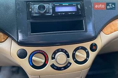 Седан Chevrolet Aveo 2008 в 