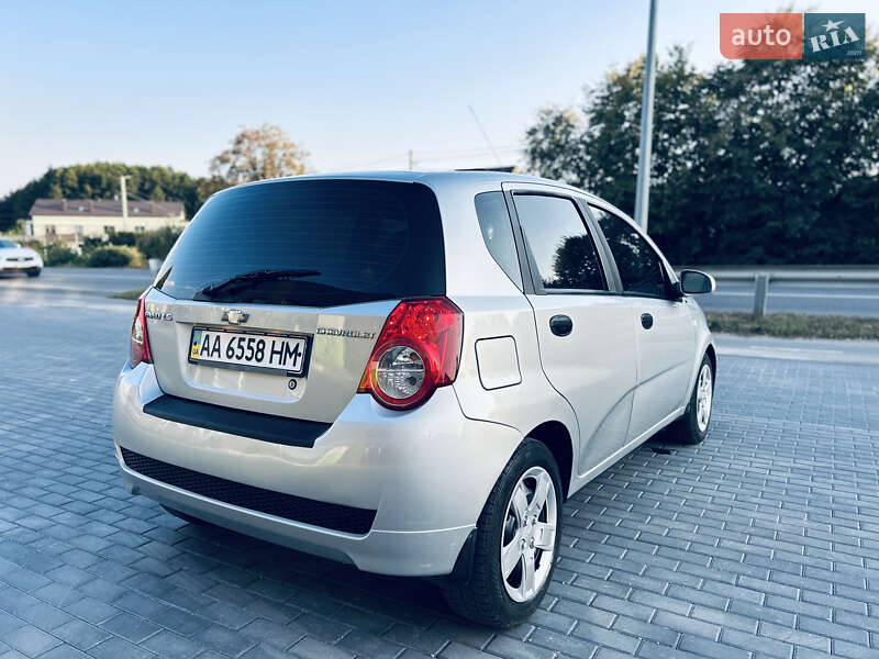 Хэтчбек Chevrolet Aveo 2008 в Виннице