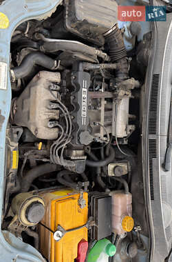 Седан Chevrolet Aveo 2007 в  фото 5 Седан Chevrolet Aveo 2007 в
