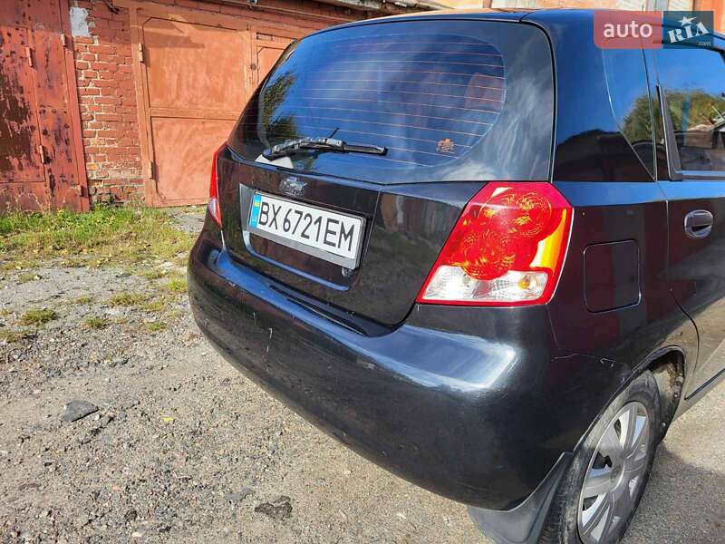 Хэтчбек Chevrolet Aveo 2005 в Хмельницком