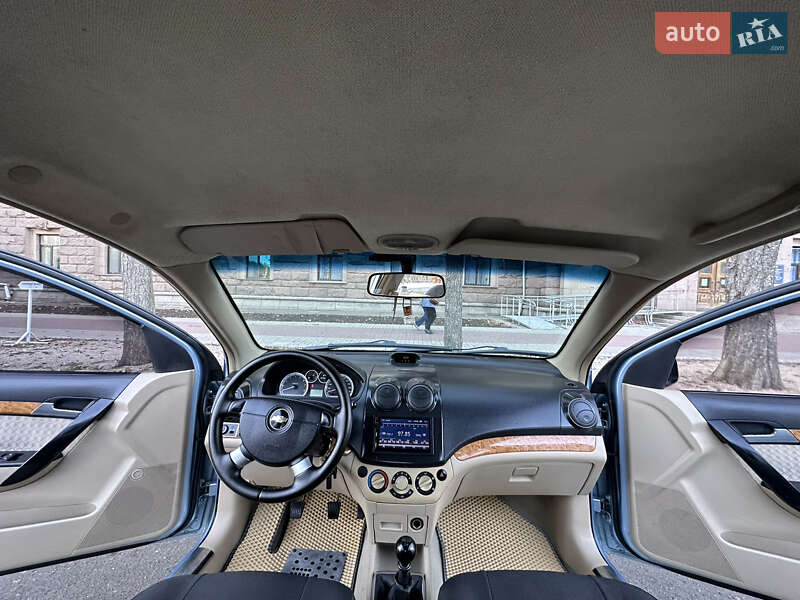 Седан Chevrolet Aveo 2007 в Николаеве