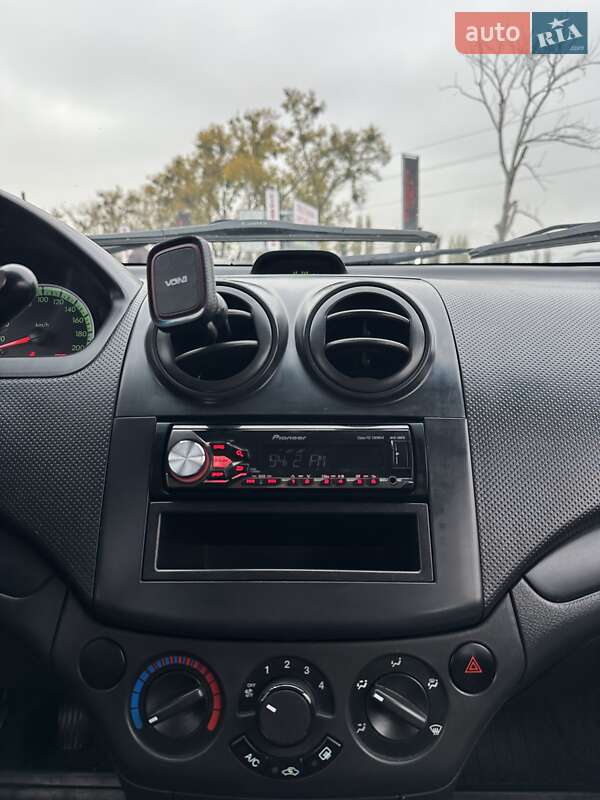 Хетчбек Chevrolet Aveo 2008 в Білогородці