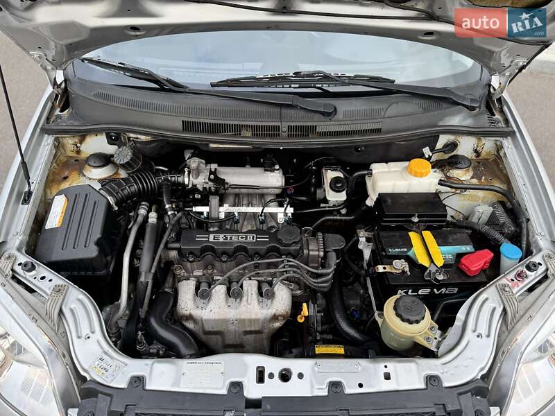 Седан Chevrolet Aveo 2007 в Миколаєві