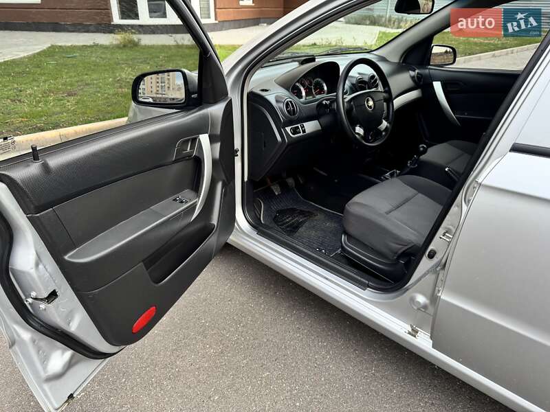 Седан Chevrolet Aveo 2007 в Миколаєві