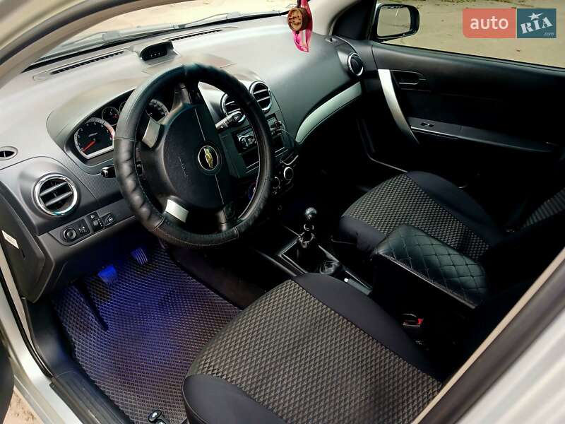 Седан Chevrolet Aveo 2007 в Чернигове