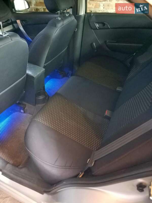 Седан Chevrolet Aveo 2007 в Чернигове