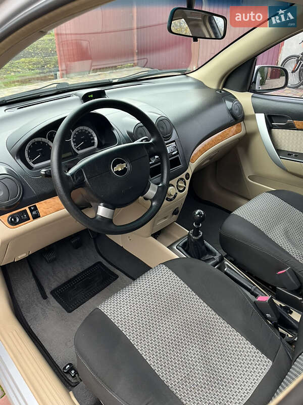 Седан Chevrolet Aveo 2008 в Хороле фото 25 Седан Chevrolet Aveo 2008 в Хороле