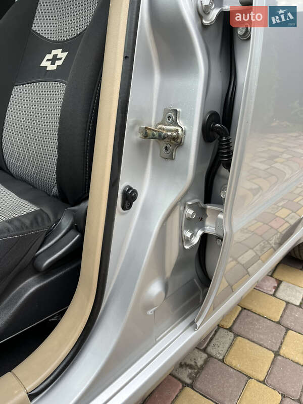 Седан Chevrolet Aveo 2008 в Хороле фото 34 Седан Chevrolet Aveo 2008 в Хороле