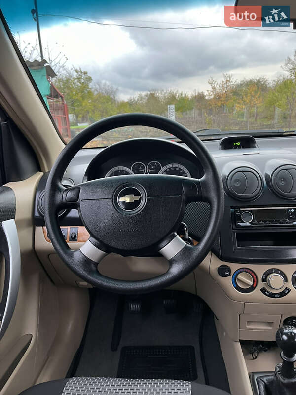 Седан Chevrolet Aveo 2008 в Хороле фото 43 Седан Chevrolet Aveo 2008 в Хороле