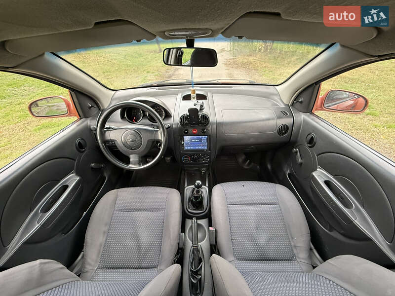 Седан Chevrolet Aveo 2005 в Николаеве фото 12 Седан Chevrolet Aveo 2005 в Николаеве