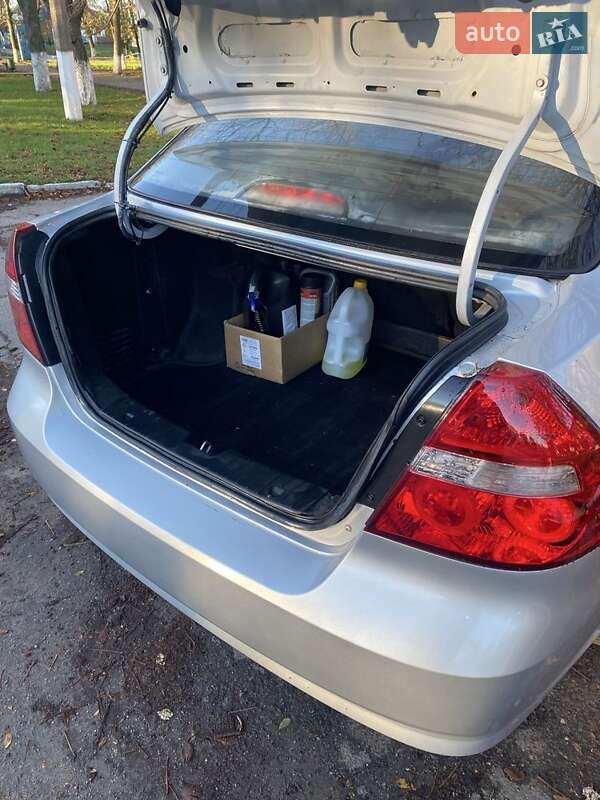 Седан Chevrolet Aveo 2011 в Николаеве