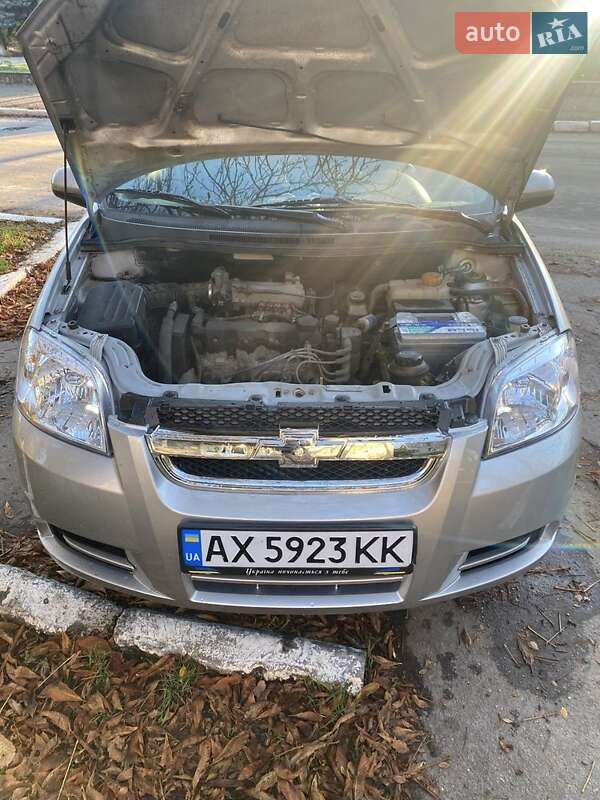 Седан Chevrolet Aveo 2011 в Николаеве