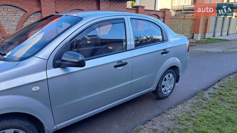 Седан Chevrolet Aveo 2008 в Івано-Франківську