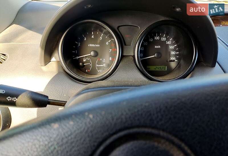Седан Chevrolet Aveo 2005 в Запорожье фото 8 Седан Chevrolet Aveo 2005 в Запорожье