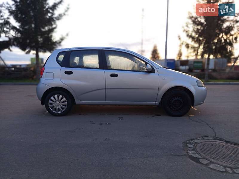 Хэтчбек Chevrolet Aveo 2006 в Коломые