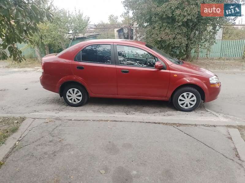 Седан Chevrolet Aveo 2004 в Запорожье