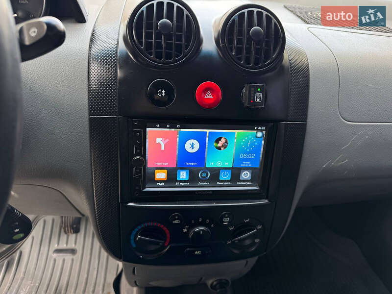 Седан Chevrolet Aveo 2005 в Одесі