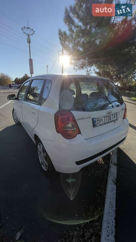 Хэтчбек Chevrolet Aveo 2010 в Одессе фото 2 Хэтчбек Chevrolet Aveo 2010 в Одессе