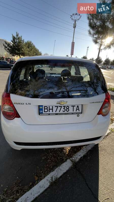 Хэтчбек Chevrolet Aveo 2010 в Одессе фото 6 Хэтчбек Chevrolet Aveo 2010 в Одессе
