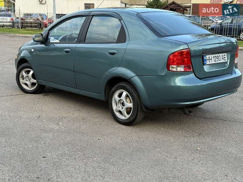 Седан Chevrolet Aveo 2005 в Николаеве фото 5 Седан Chevrolet Aveo 2005 в Николаеве