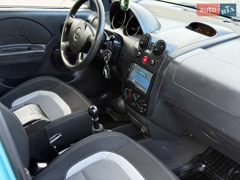 Седан Chevrolet Aveo 2005 в Николаеве фото 11 Седан Chevrolet Aveo 2005 в Николаеве