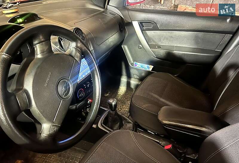 Седан Chevrolet Aveo 2006 в Никополе фото 13 Седан Chevrolet Aveo 2006 в Никополе