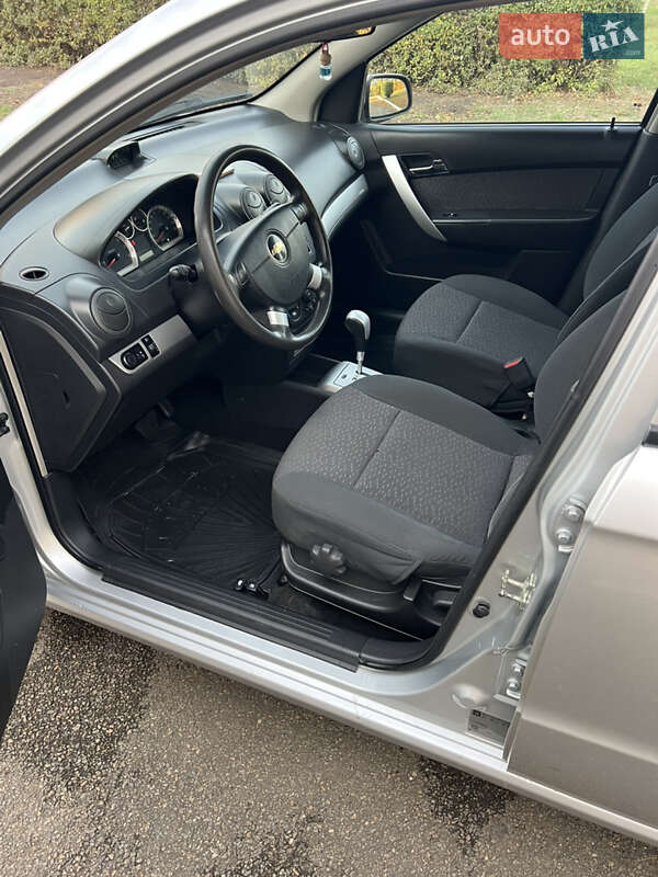 Седан Chevrolet Aveo 2011 в Апостолово