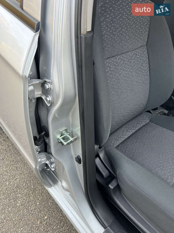 Седан Chevrolet Aveo 2011 в Апостолово