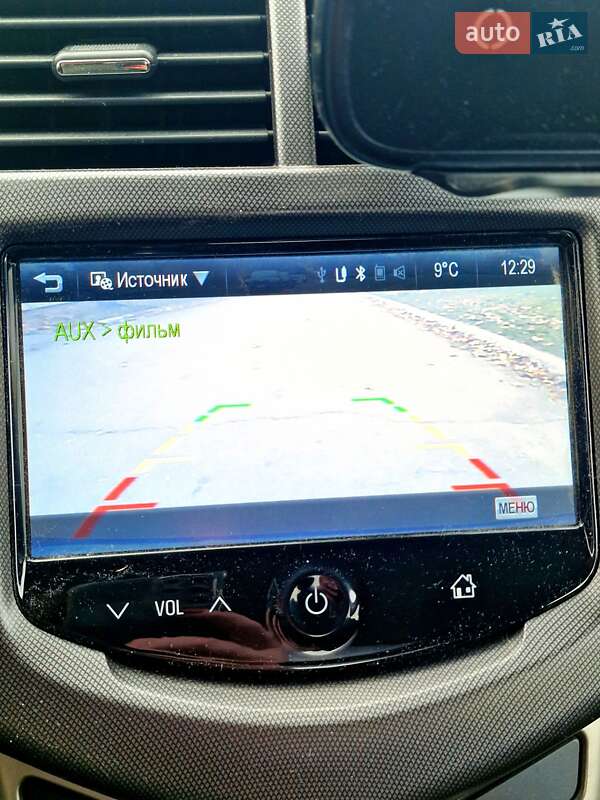 Седан Chevrolet Aveo 2014 в Києві