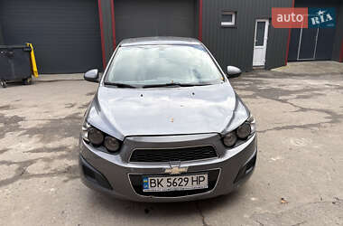 Хетчбек Chevrolet Aveo 2012 в Рівному