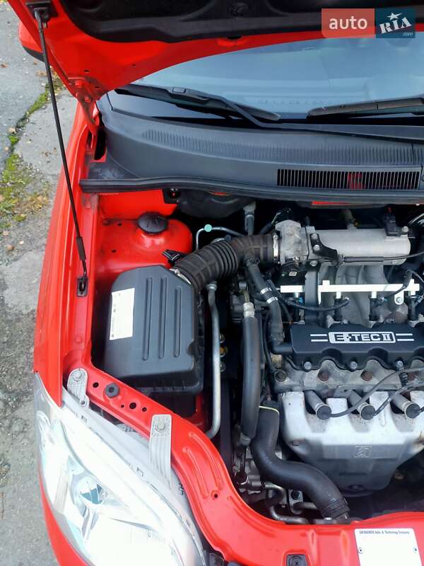 Седан Chevrolet Aveo 2008 в Кременчуге