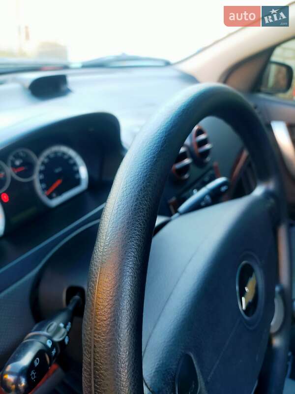 Седан Chevrolet Aveo 2008 в Кременчуге