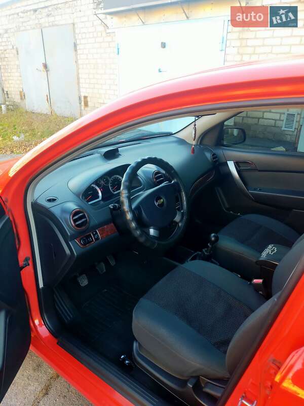 Седан Chevrolet Aveo 2008 в Кременчуге