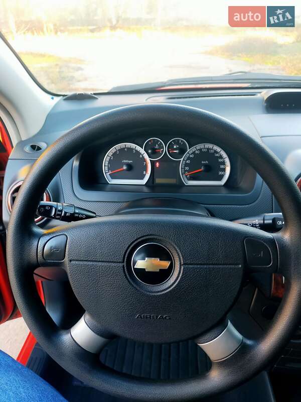 Седан Chevrolet Aveo 2008 в Кременчуге