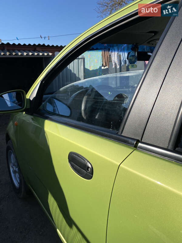 Седан Chevrolet Aveo 2005 в Николаеве фото 5 Седан Chevrolet Aveo 2005 в Николаеве