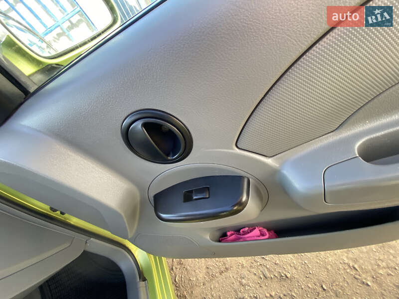 Седан Chevrolet Aveo 2005 в Николаеве фото 25 Седан Chevrolet Aveo 2005 в Николаеве