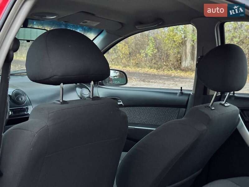 Седан Chevrolet Aveo 2011 в Охтирці