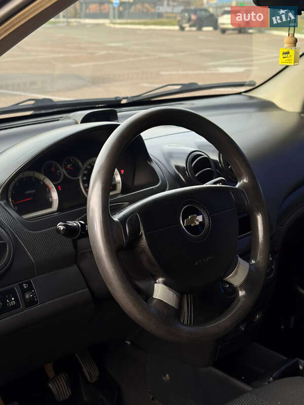 Седан Chevrolet Aveo 2008 в Житомире